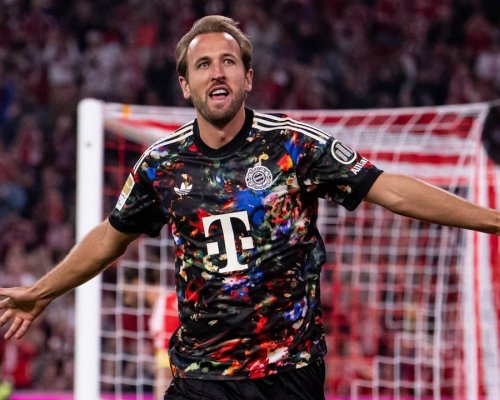 Z Bayernu do MLS a potom mezi tyče NFL? Amerika láká Kanea za Messim